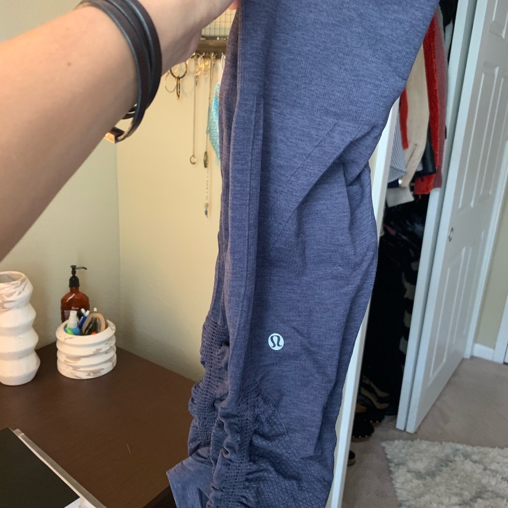 Lulu crop leggings